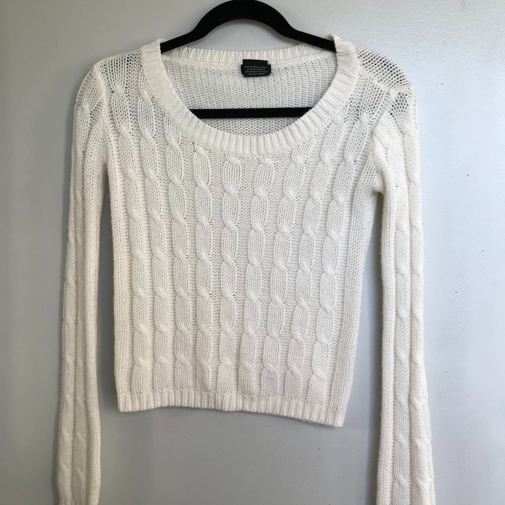 Wet Seal white sweater Size XS